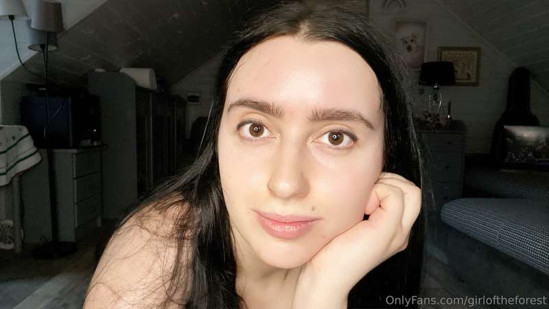 Guys, I filmed some fully nude videos of my morning workout .. 1
