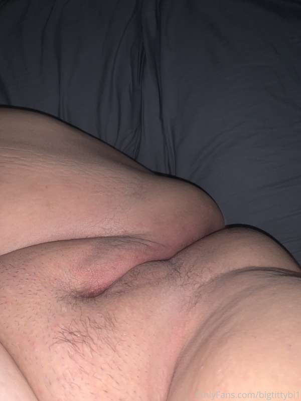 Guess I missed a few spots while shaving 🙈 maybe you can hel.. 5