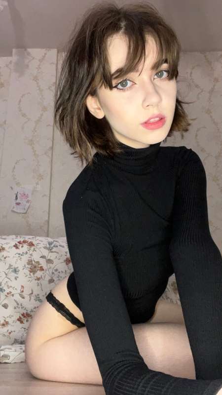Yoursmalldoll - Fansly - 21 Dec, 2022 10