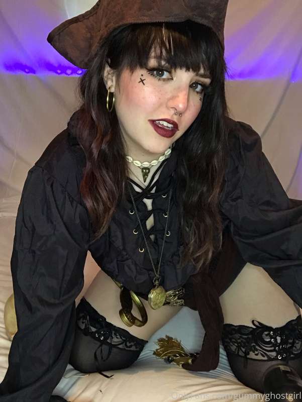 Arrr! Ye lookin’ for some booty? ⚓️ 27