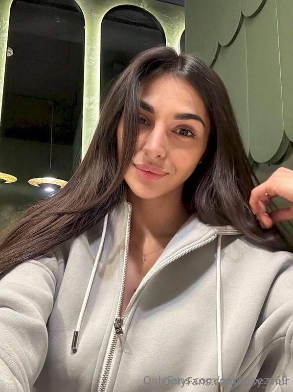 𝐅𝐑𝐄𝐄𝐄 𝐒𝐔𝐁𝐒𝐂𝐑𝐈𝐏𝐓𝐈𝐎𝐍🟢CLICK HERE - @rosy_mur🟢This cutie is onli..
