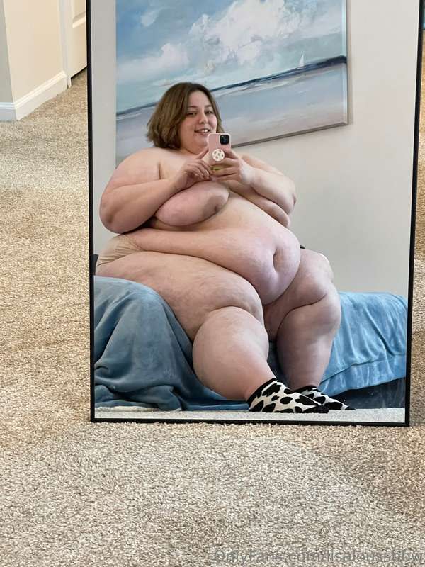 I was taking ANOTHER break during my try-on photoshoot yeste..