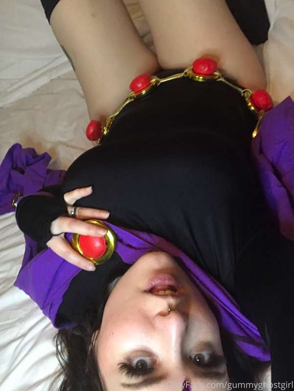 Raven cosplay! Pics and gifs 💜 22
