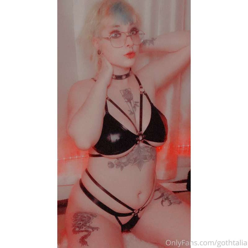 Full kinky set 💋💦 Sorry for late request my cats have a vet .. 17