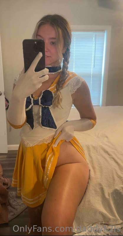 Surprise no panties 🤭