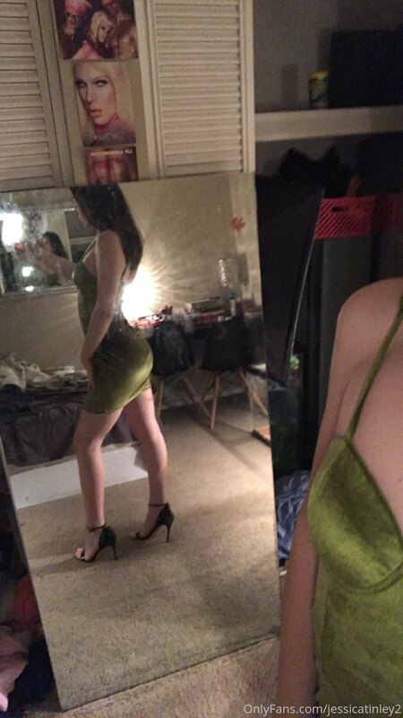 Click here to see me naked⬇️
https://onlyfans.com/jessicatin..