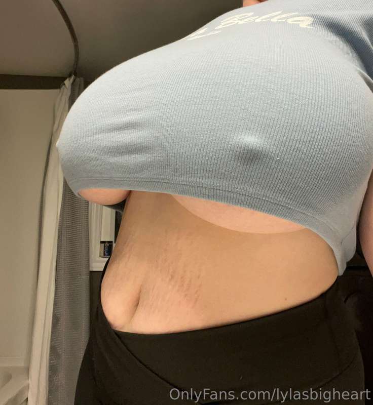 I tried posting a Tik Tok in this shirt earlier and it got t..