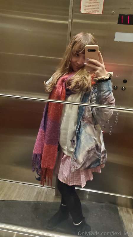 apparently this outfit was enough to make a guy stammer "hi,..