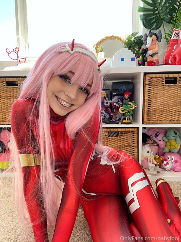 Zero Two set pt. 3 🌸☁️🖤💗🍭🌩 17