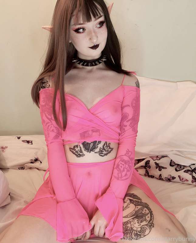 I’ll post the videos in an hour or so so look out for them 💗.. 13