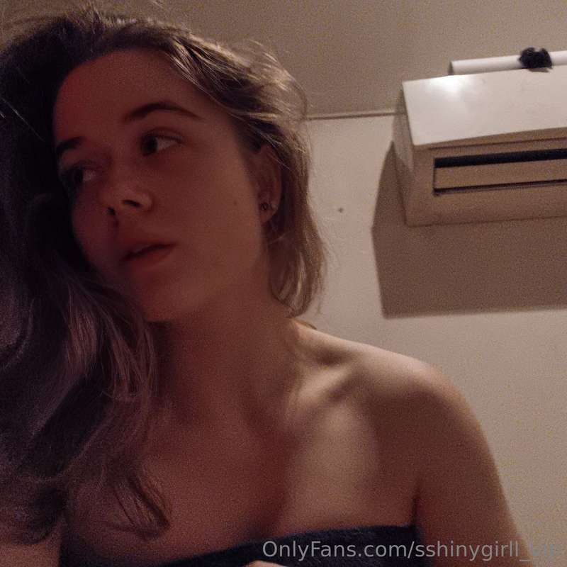 OMG check this virgin @mayadaisy funny girl🧸 She is new on O..