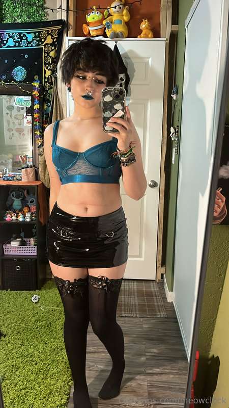 heyo!! :3 i hope these photos make up for my inactivness 🥲 i.. 1