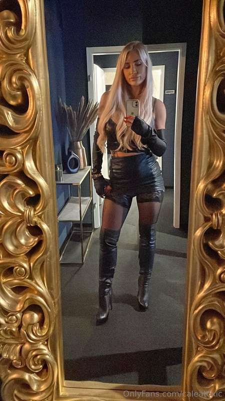Greetings from Hamburg 😘 2