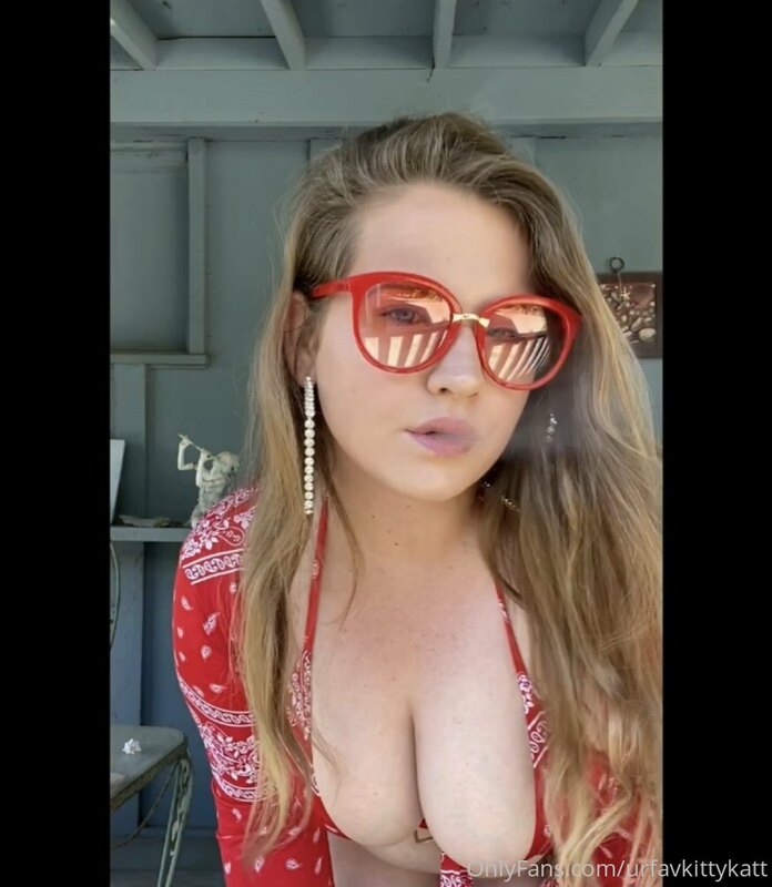 I wanna smoke with a fan ??