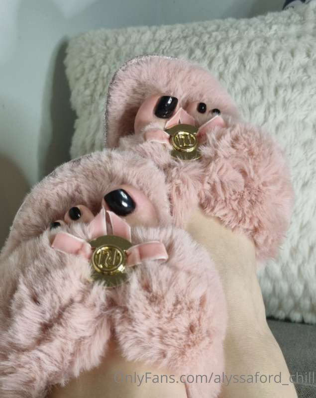 new slippers 😍😍 1