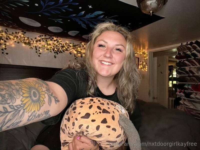 a very serious question.. do you like my squishmellow?❤️