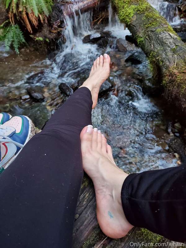 I love hiking btw 😇