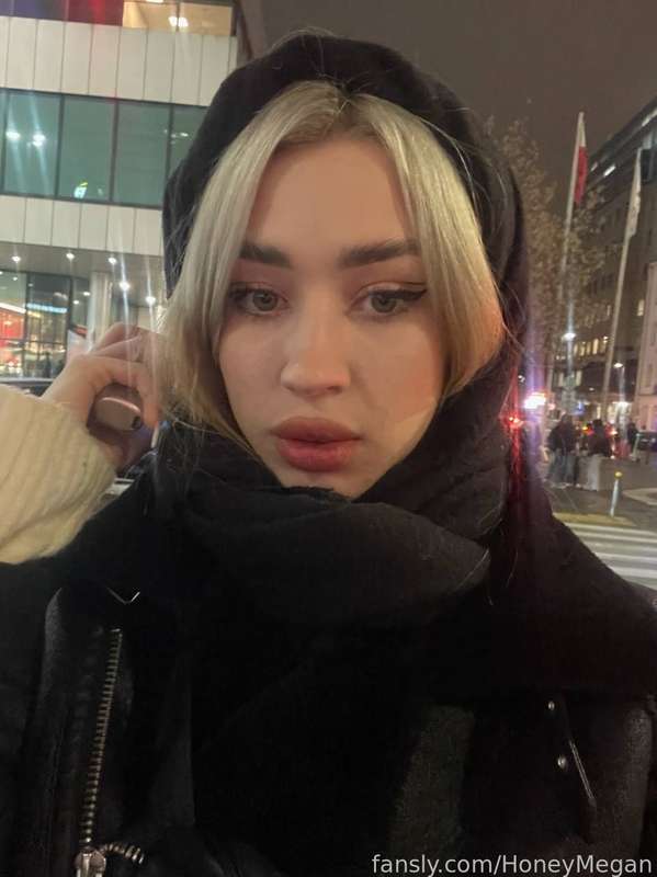 Honeymegan - Fansly - 06 Dec, 2023