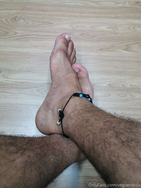 My feet 3