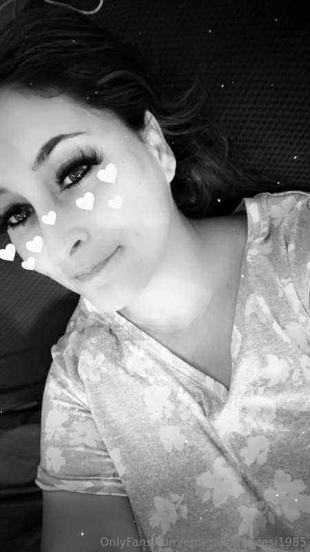 Emeraldkhaleesi1985 - Onlyfans - 17 Sep, 2024