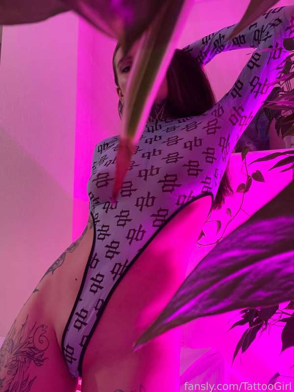 Tattoogirl - Fansly - 28 Aug, 2023 2