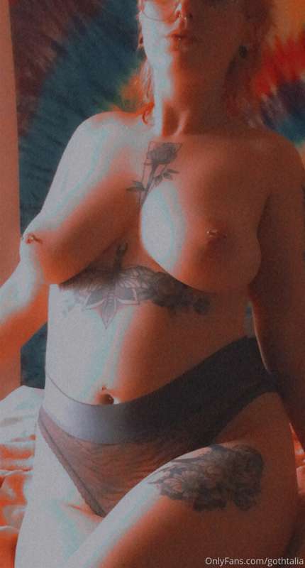 Some naughty pictures for you 😘 1