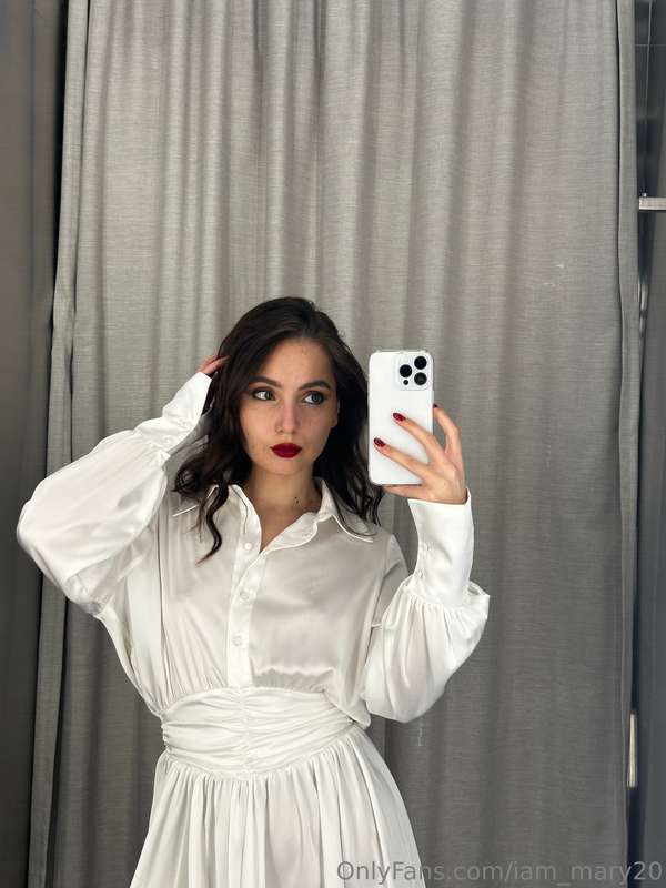 🤍White is a suitable color for women and is often associated..