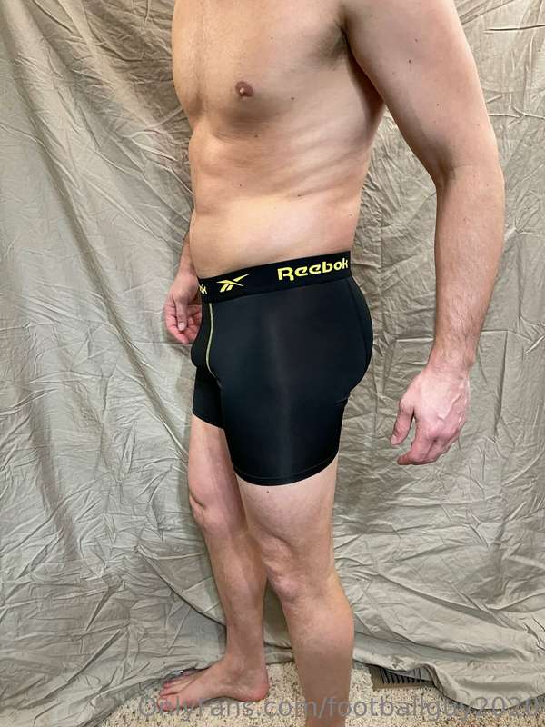 Hot and sexy muscular soldier! 28