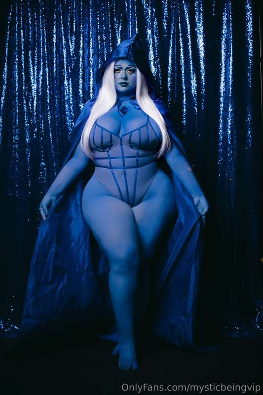 Day 6/31 days of Halloween | Blue Diamond from Steven Univer.. 24