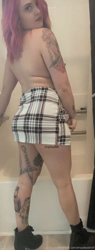 Bend me over the tub and fuck me hard, fuck me good