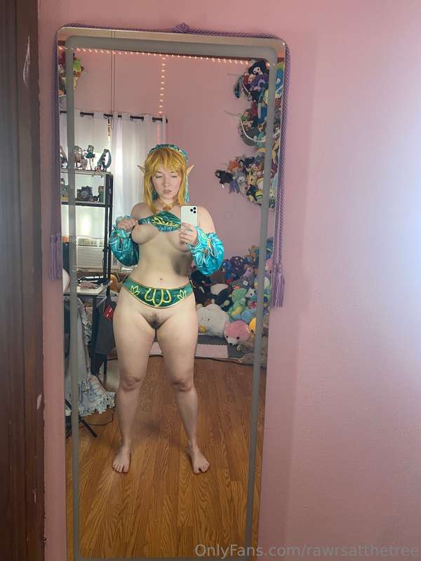 Rawrsatthetree - Onlyfans - 18 Dec, 2024 7