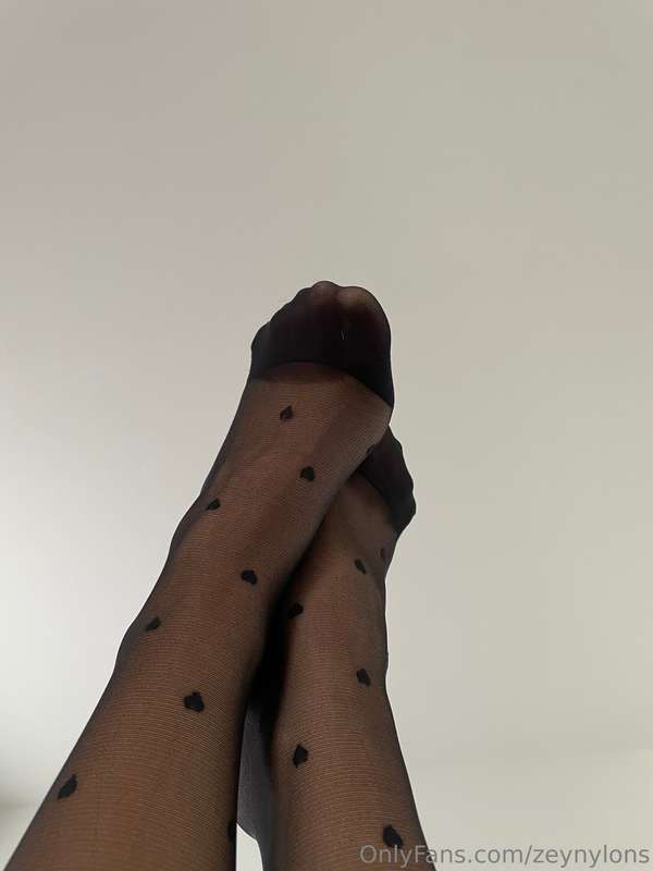 Zeynylons - Onlyfans - 27 Feb, 2025