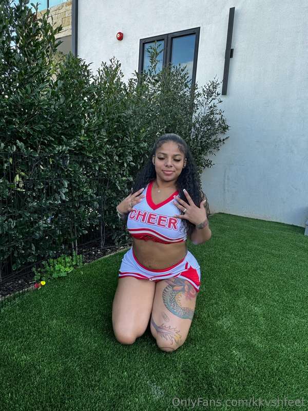 lets do it on the grass like this 👅 7