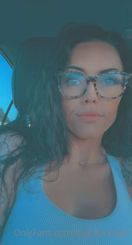 Happy Monday babies 🤍