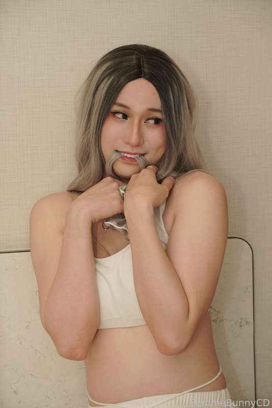 Femmebunnycd - Fansly - 18 Dec, 2023