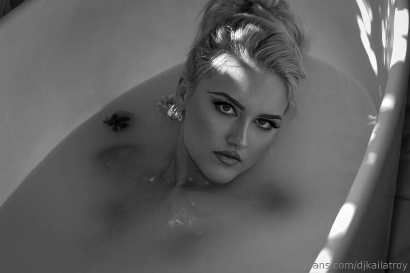 Out the tub 🛁 or in it ? 😈🤪 2