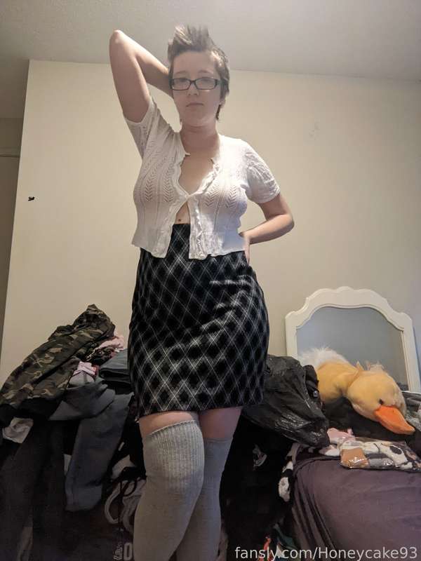 Honeycake93 - Fansly - 04 Oct, 2022 11