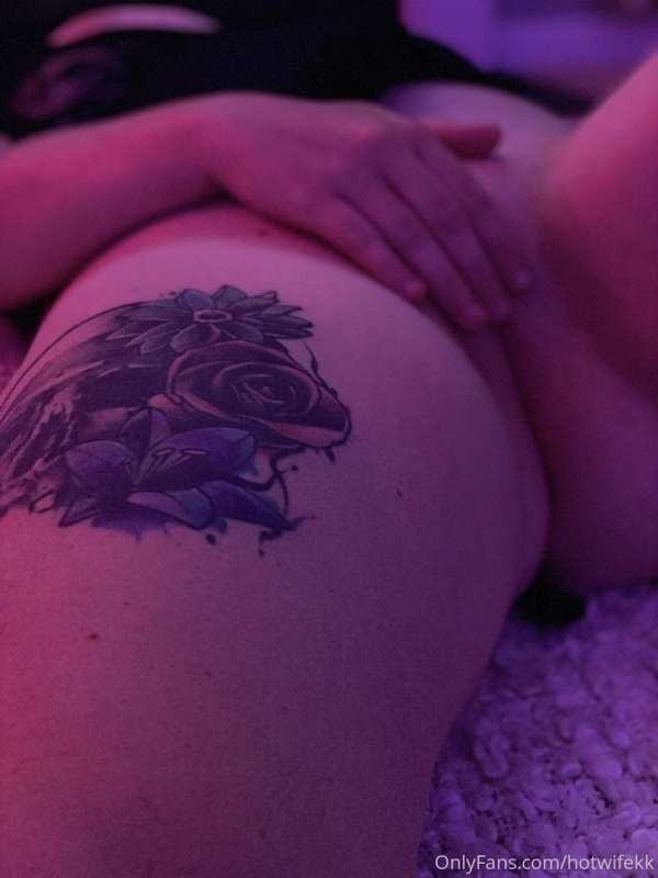 Thanks to a special fan for my new sexy outfit! I can’t wait.. 10