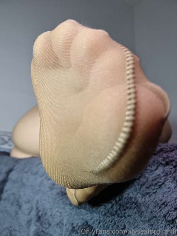 time for tan pantyhose again 2