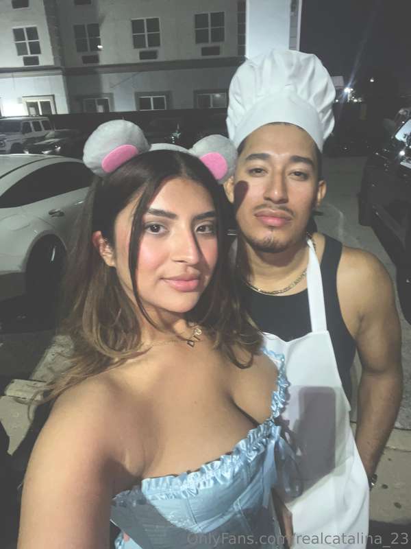 My Halloween weekend was so much slutty fun 😈 First I got al.. 3