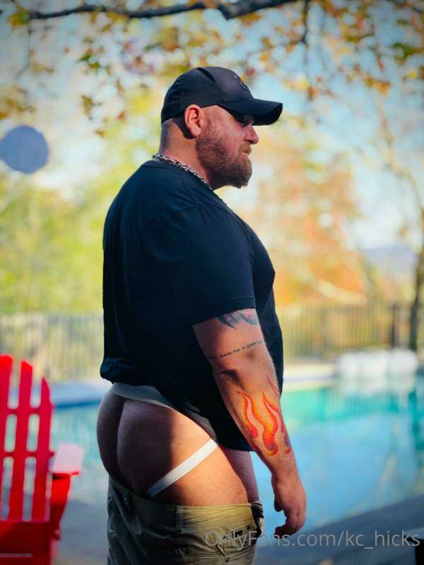 Some of my favorite pics of me. 2
