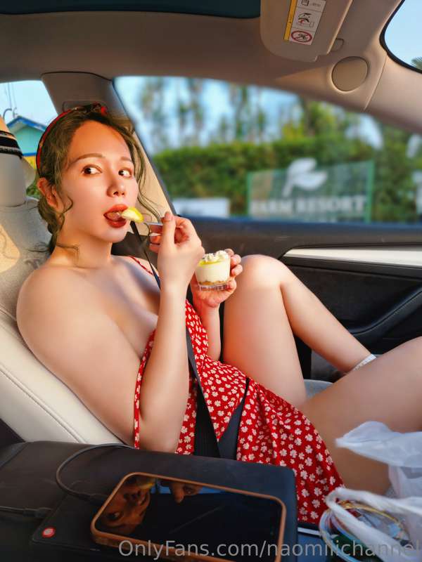 Car date🚗👅
車デート 10