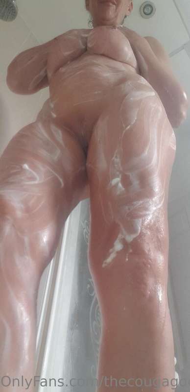 ...missed putting these vids on!! Sending out horny Sunday v.. 3