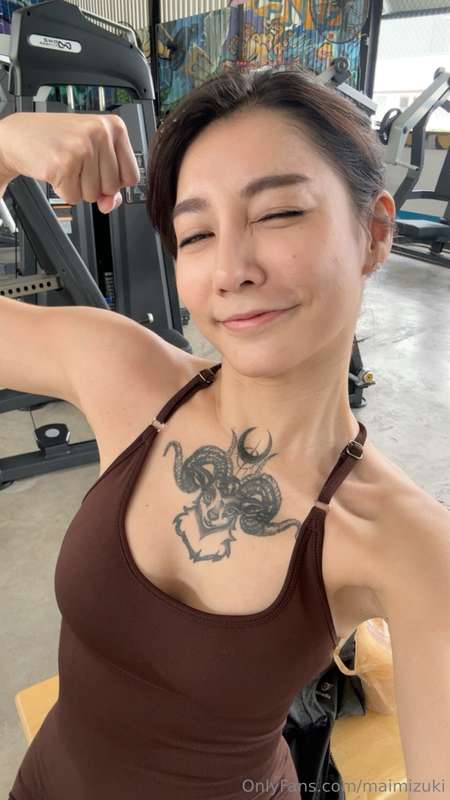 Let's get fit and sweaty, Babe! 🏋️‍♀️🏋️‍♂️
