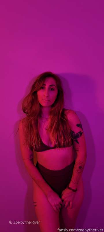 Zoebytheriver - Fansly - 11 Nov, 2021