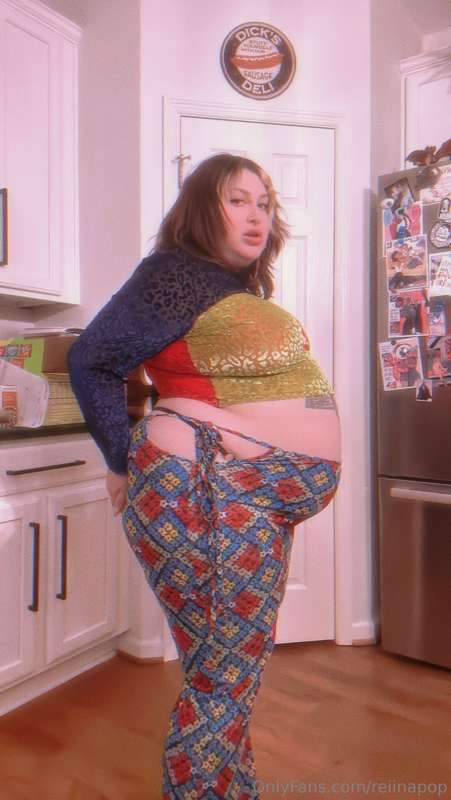 Swipe for my weight!! I finished that gallon of tea plus the.. 3
