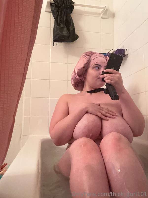 Thick_Gurl101 - Onlyfans - 30 Sep, 2024 35