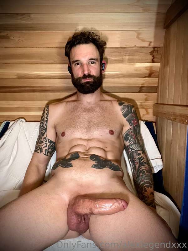 free 4 all pics of me part 3! ;-) 7