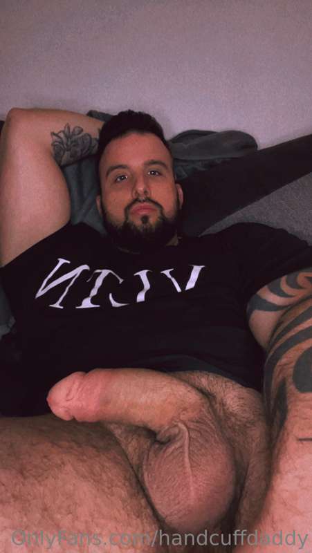After a long day you need a fat cock! Do you agree? 😈💗