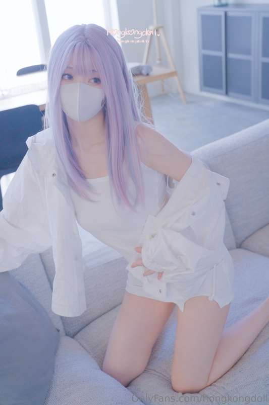 Can you see what am i wearing underneath?😋看得见我穿的什么内衣吗？😋